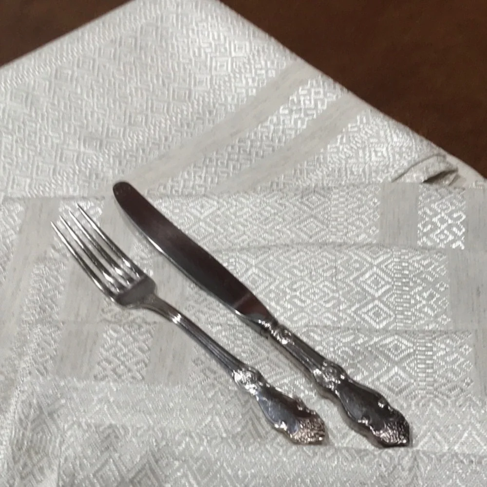 🌺🌺🌺NWT Set of Cotton/Polyester Tablecloth & 6 Napkins